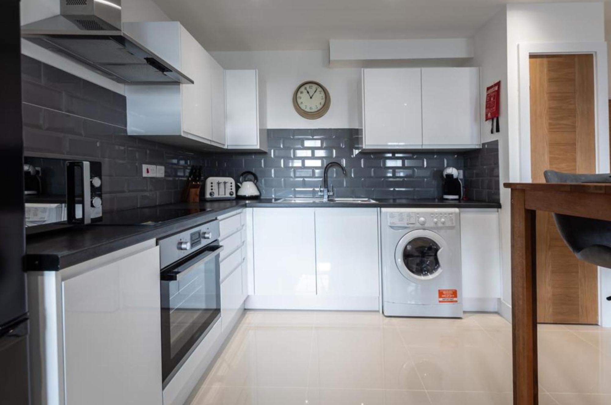 Relaxing Atlantic Mansions By Smart Apartments Short Lets & Serviced Accommodation Apartment Southampton With Free Wifi Экстерьер фото